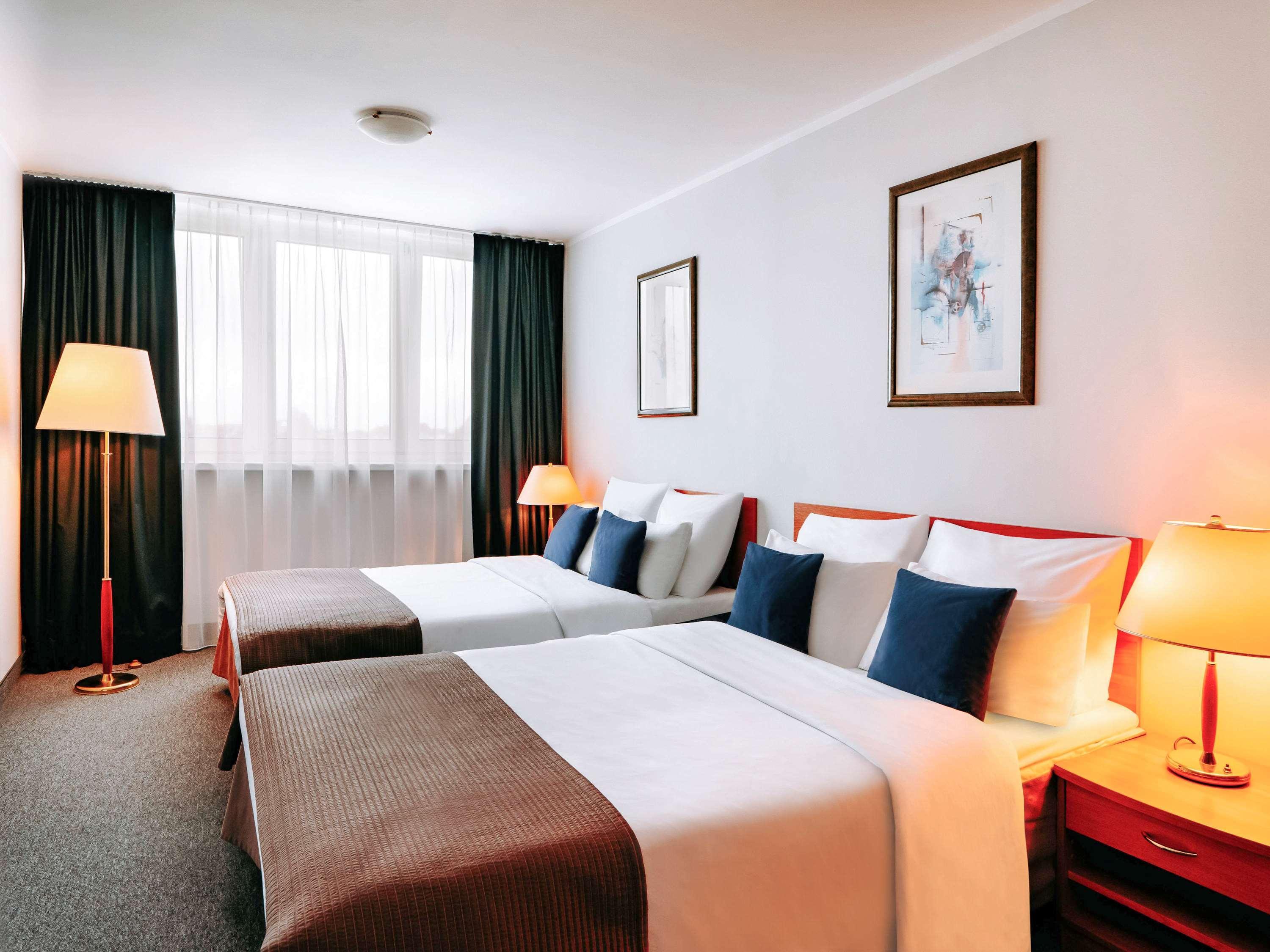 เมอร์เคียว โตรุน เซนทรุม Hotel ทอรูน ภายนอก รูปภาพ