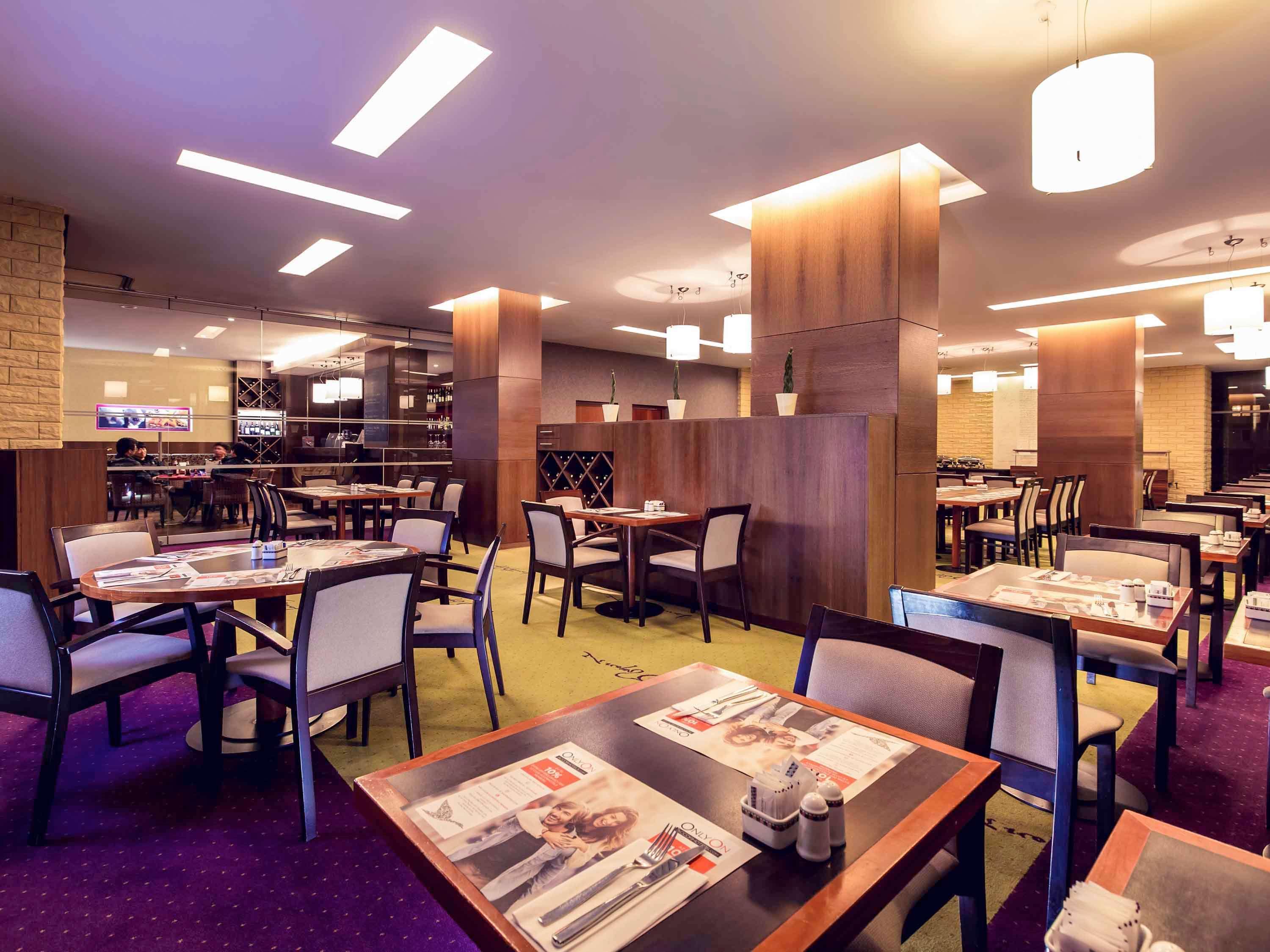 เมอร์เคียว โตรุน เซนทรุม Hotel ทอรูน ภายนอก รูปภาพ
